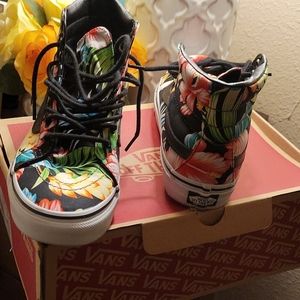 Sk8 Hi Slim Van's mens 8.5 and women's 10